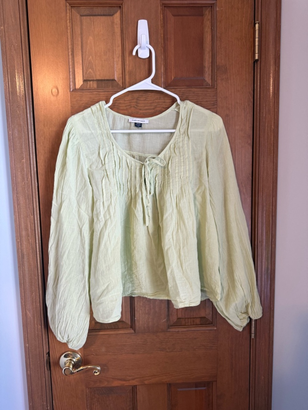 American Eagle Outfitters Light Green Long Sleeve Peasant Blouse